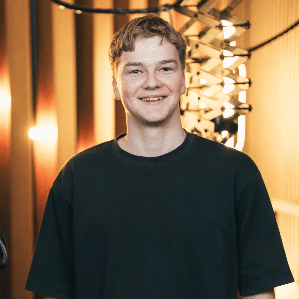 Flynn Craig is a Studio & Operations Assistant at Podwave Studios